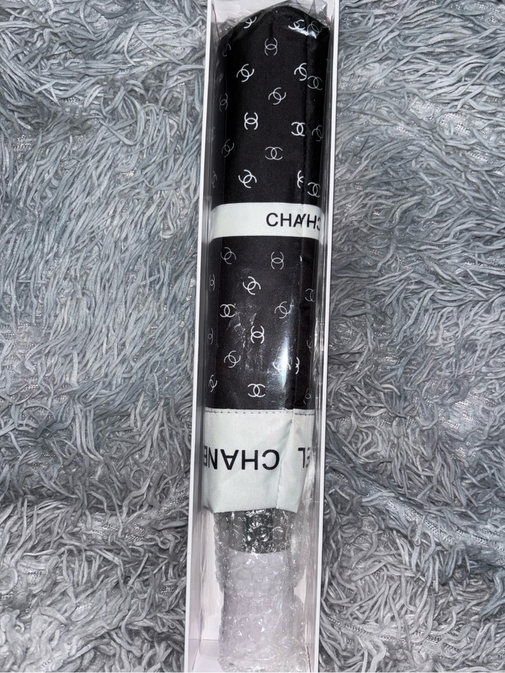 Chanel & CC Print, Automatic Umbrella - Picture 3 of 5